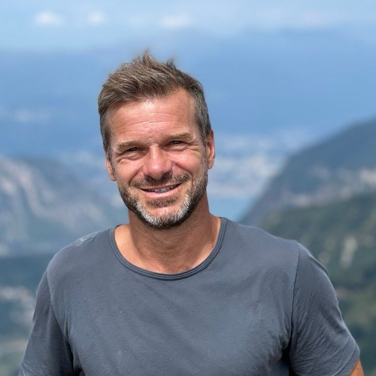 Prof. Dr. Wolfgang Jenewein