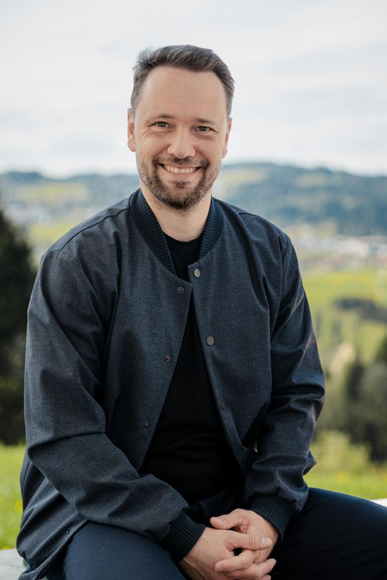 Dr. Christoph Mund